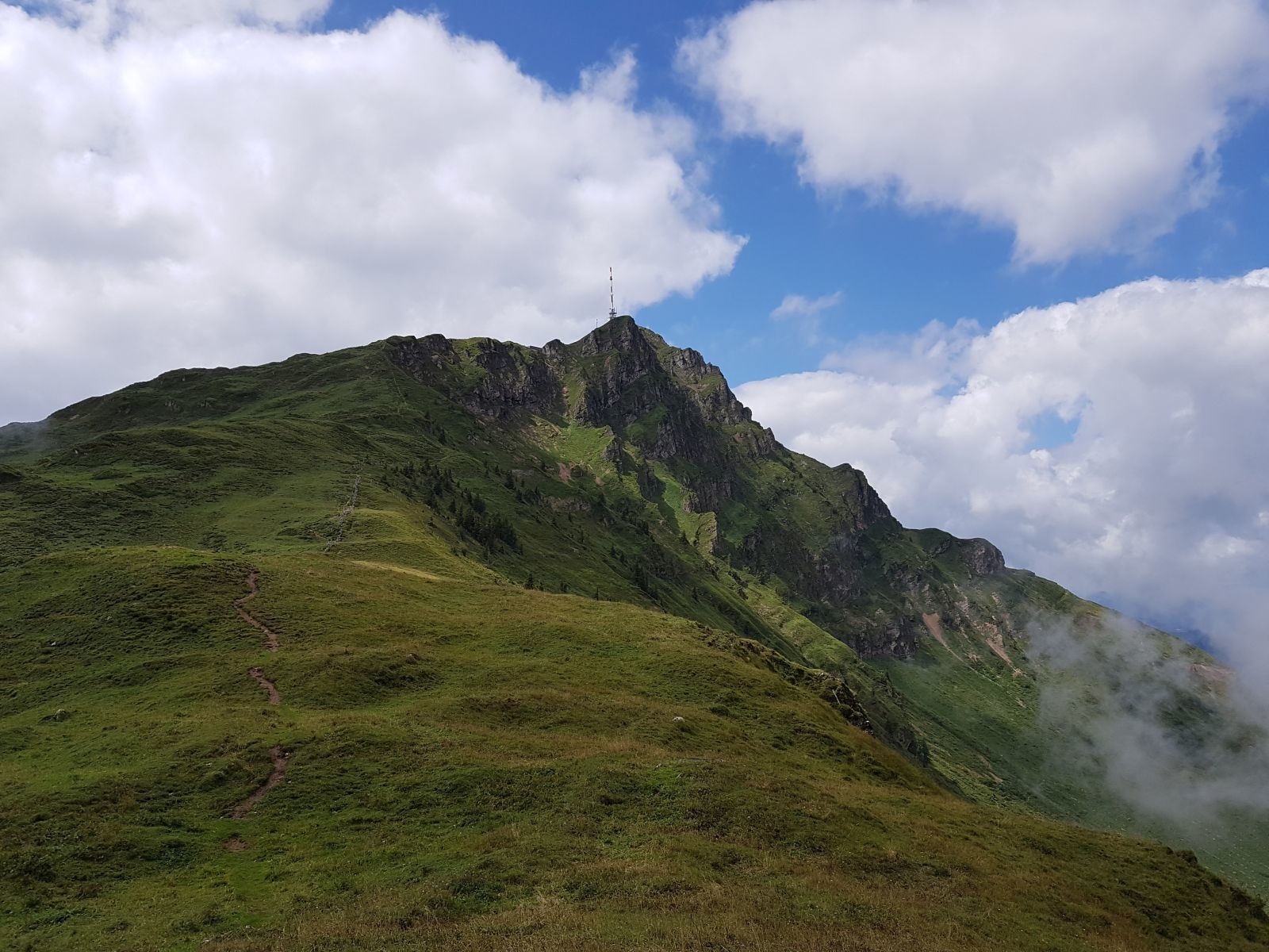 Rückblick zum Kitzbüheler Horn und auf den Weg, den wir gekommen sind.