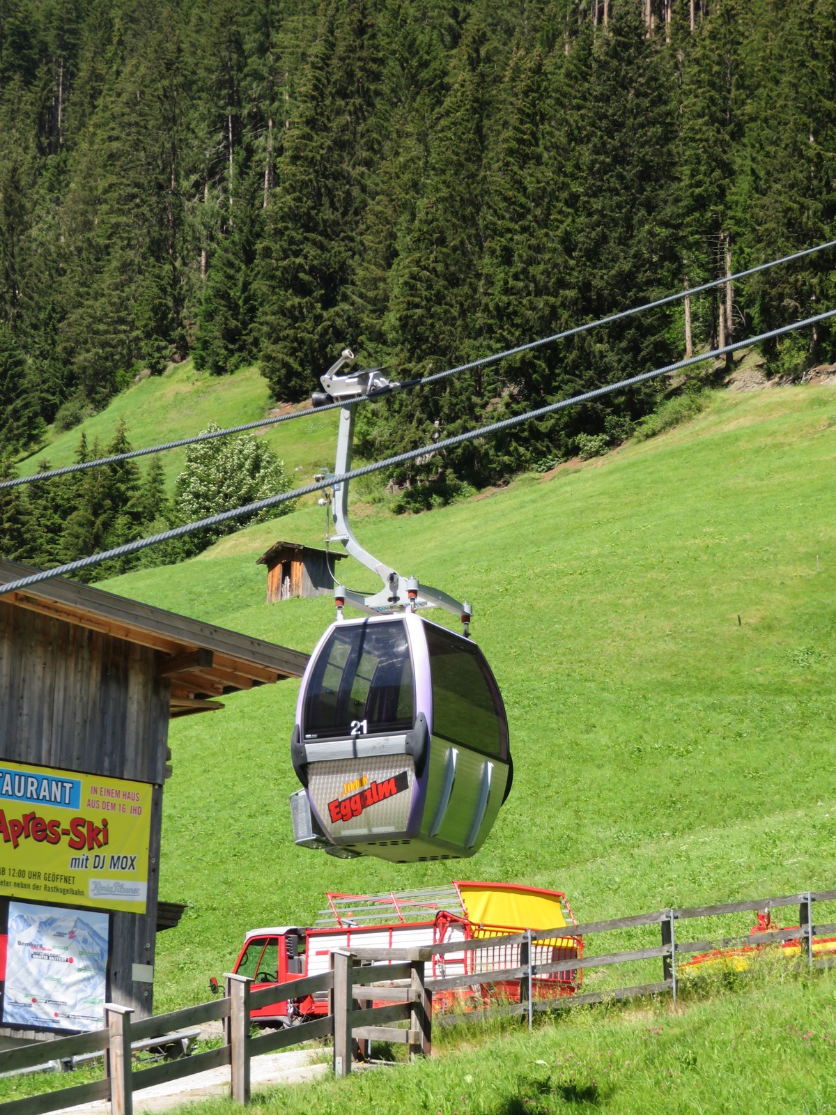 Eine Kabine der 1993 errichteten 4-Personen-Gondelbahn.