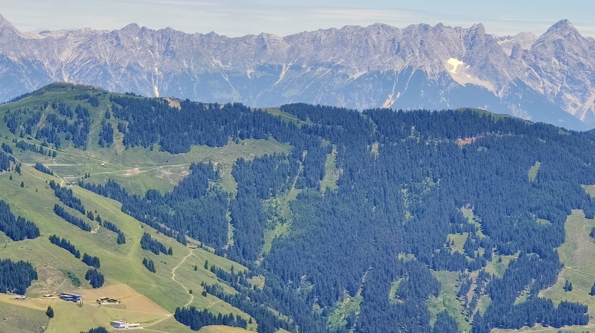 ersichtliche Trasse inkl. Bergstationsstandort Saalbach-Express