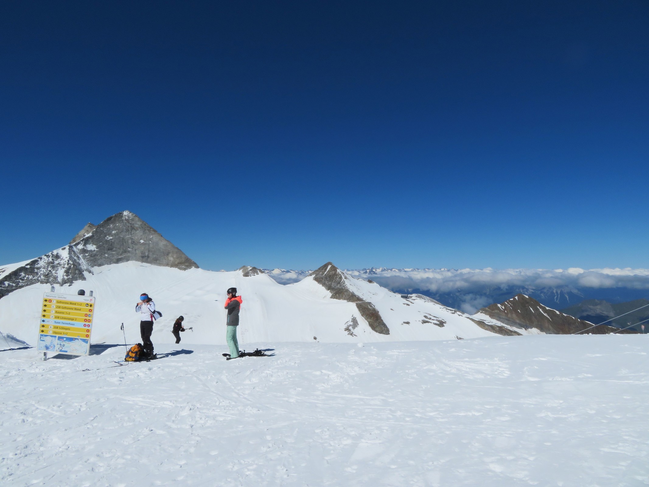 10.08 Uhr: Von derselben Stelle schauen wir rüber zum Olperer mit seiner Höhe von 3.476 m.