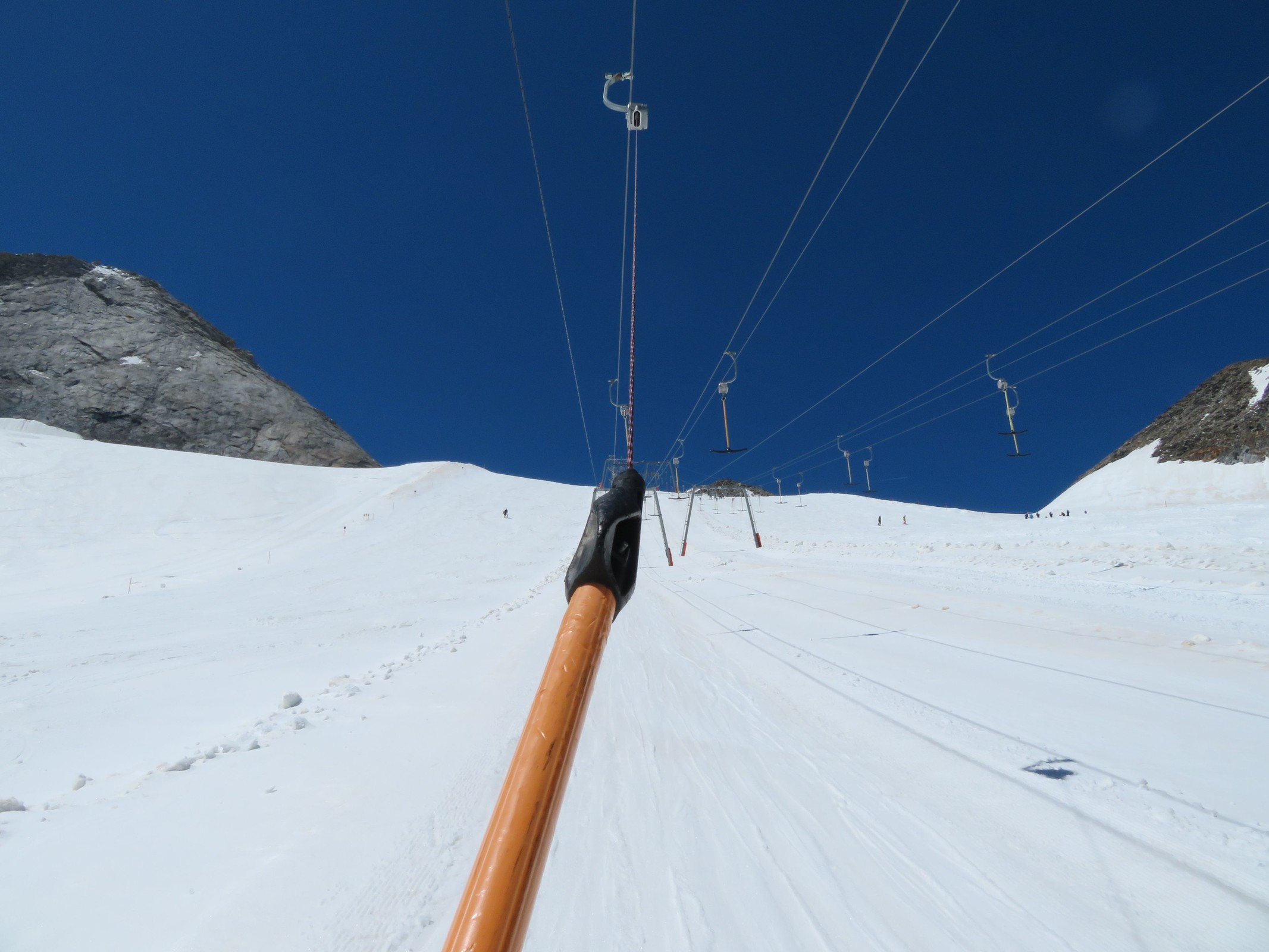 12.28 Uhr: Mittlerweile waren die Rennteams fast vollständig abgezogen und daher das Gebiet fast wie ausgestorben. Hier im linken Olperer-SL.
