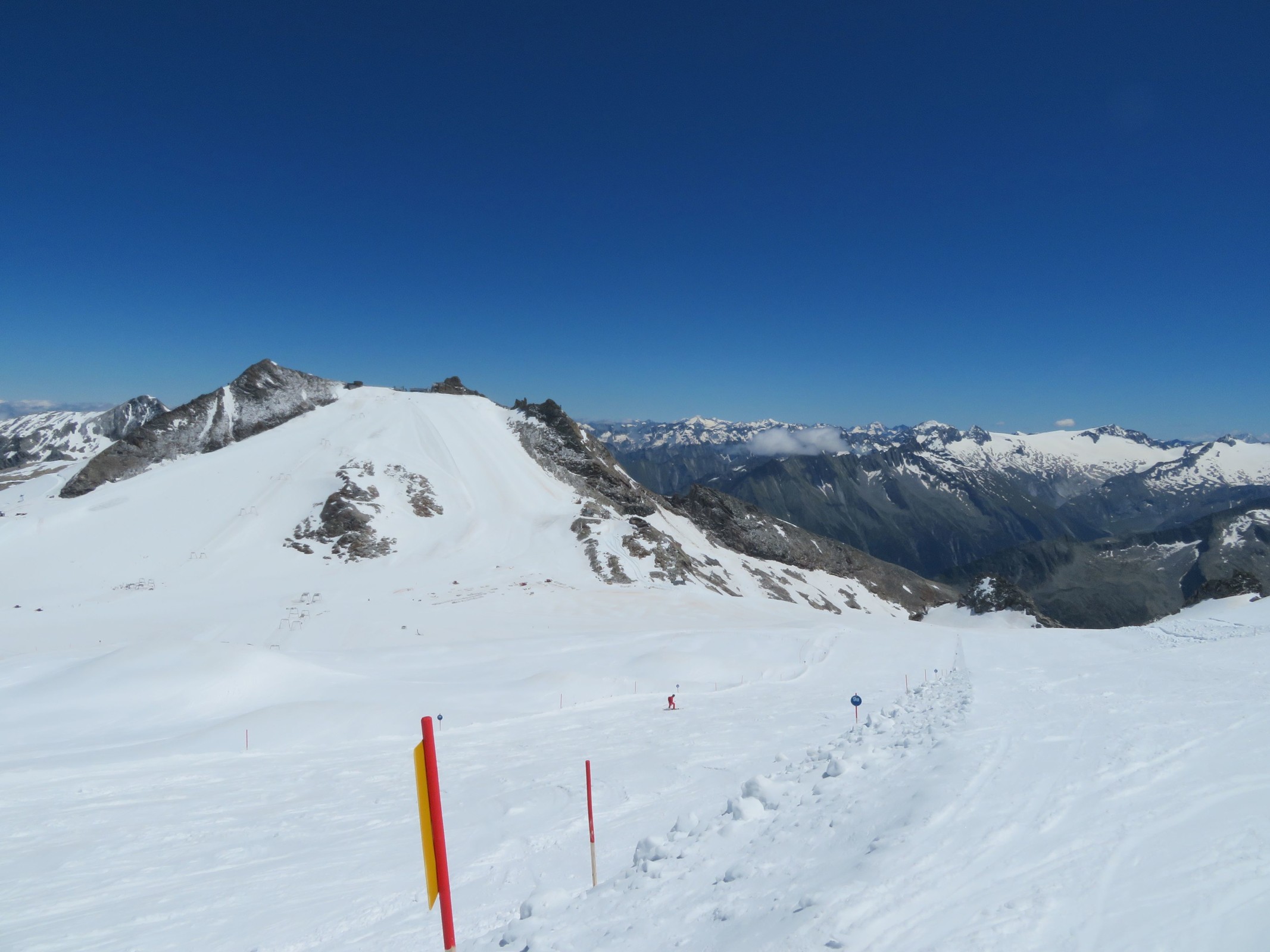 13.07 Uhr: Auf der doppelt geführten Pste 9a.