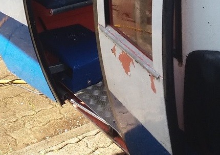 Tragbügelabdeckung blau.jpg