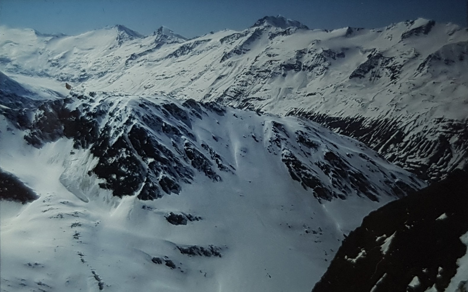 Hier der Blick in den Talschluss nach Südwesten in Richtung Obergurgl, das damals natürlich noch ein separates Skigebiet hatte.