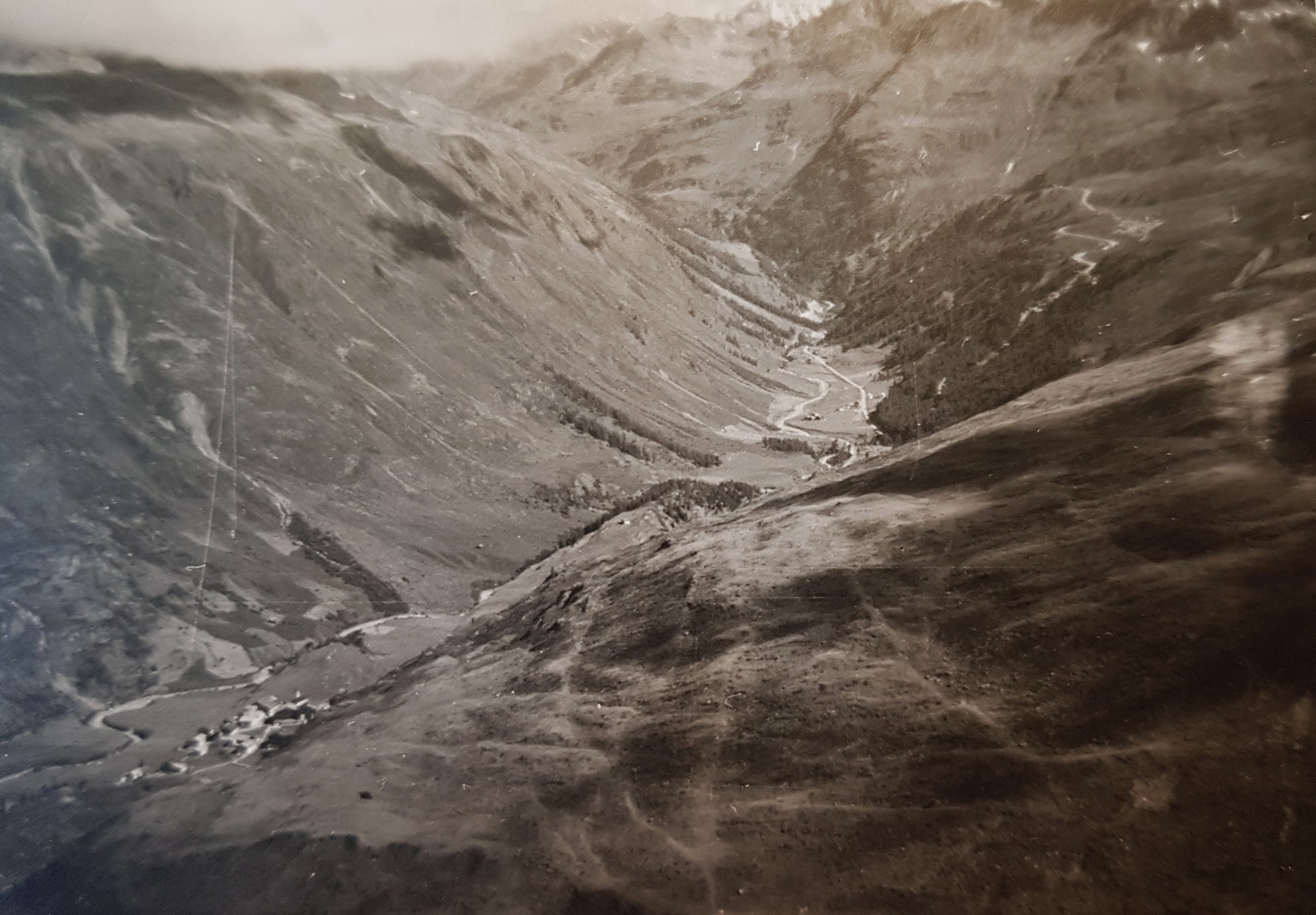 Blick von der Hohen Mut ins obere Ötztal auf Obergurgl