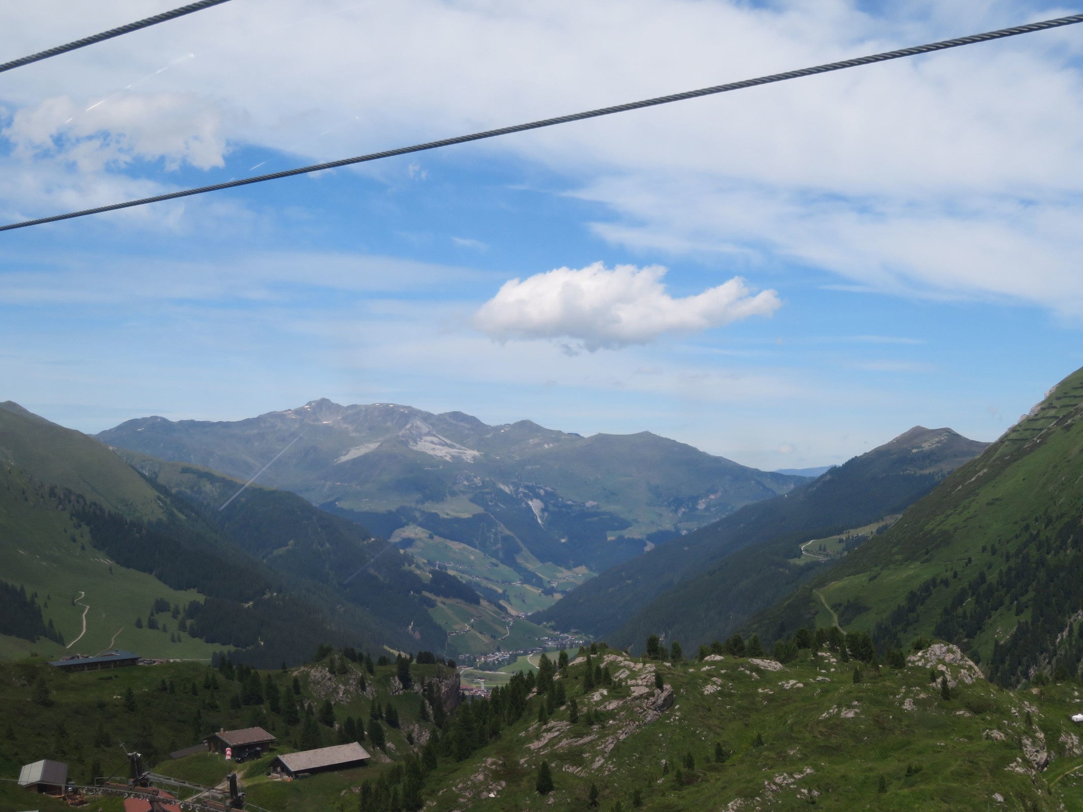 Kurz vor'm Sommerberg um 14.45 Uhr ist hier nochmal das Tuxertal abgebildet.