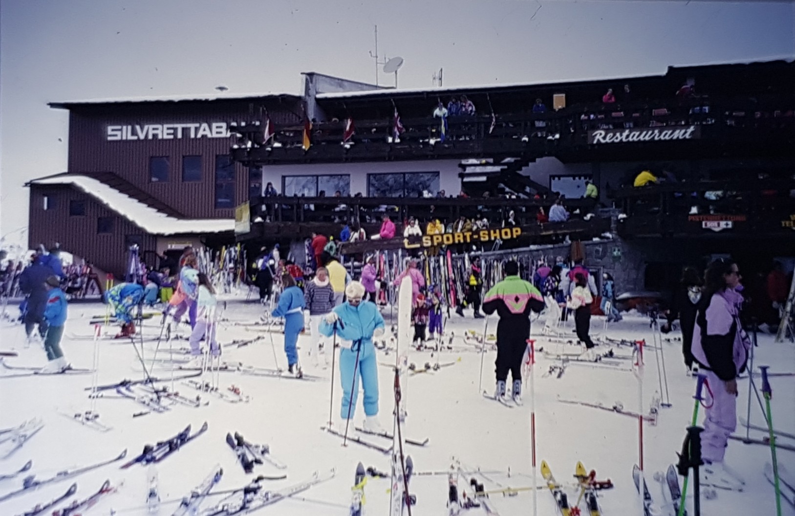 Die Idalpe mit der Bergstation der Silvrettaseilbahn.