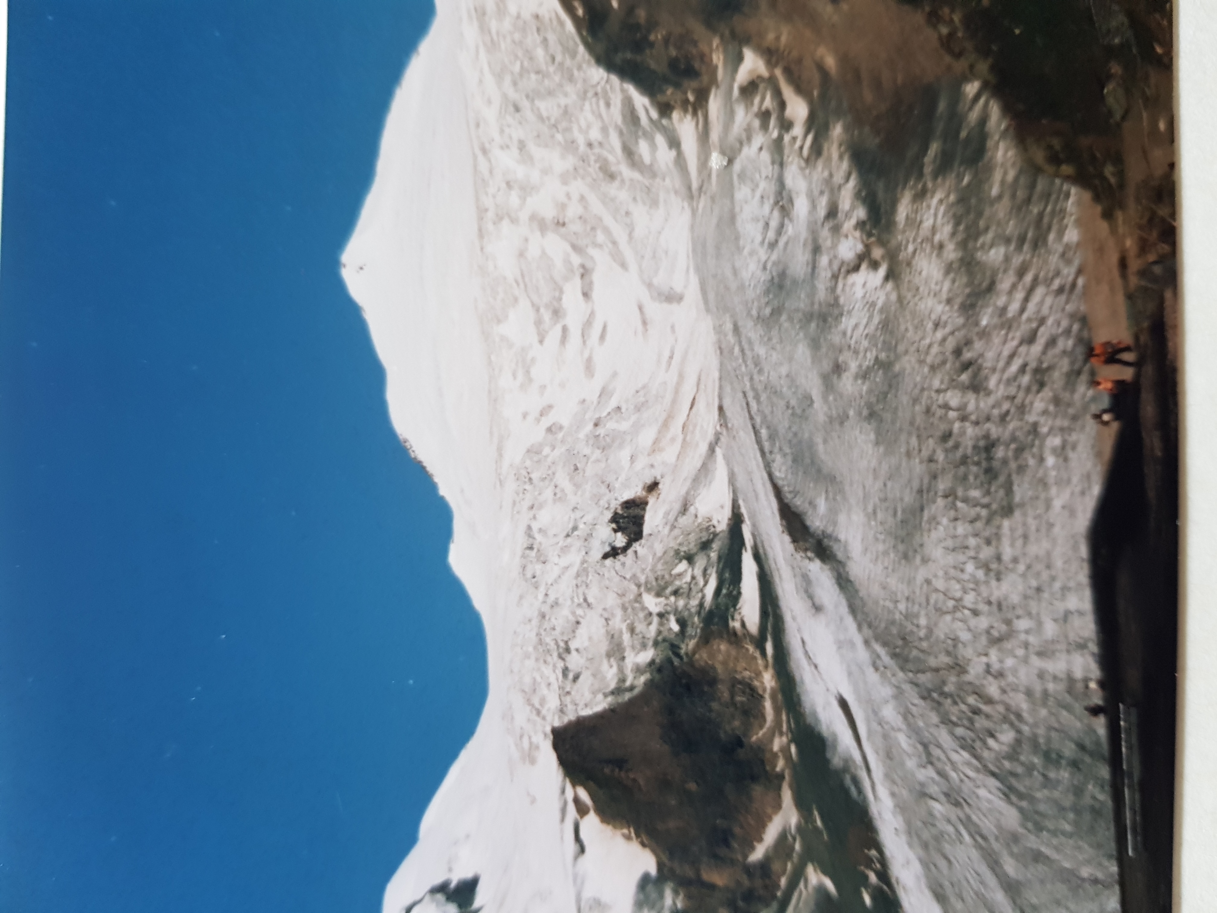 Habe auch mal im Album nachgeschaut. Bild von 1990.