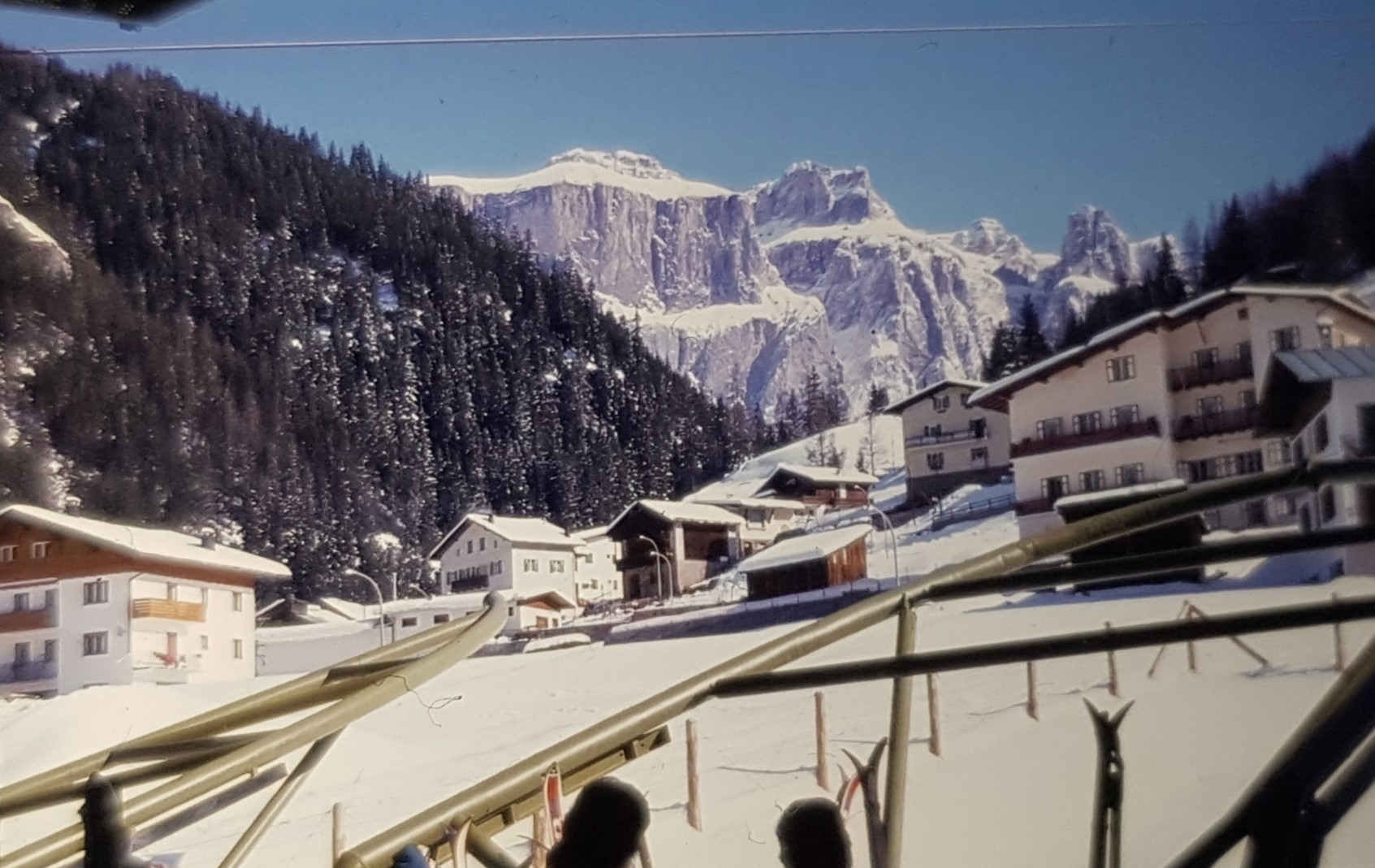 An der Talstation der PB aufs Belvedere in Canazei