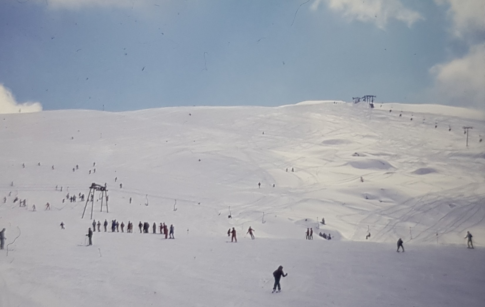 Oben rechts sieht man die Bergstation der Kristianiabahn. Müsste eine DSB gewesen sein?