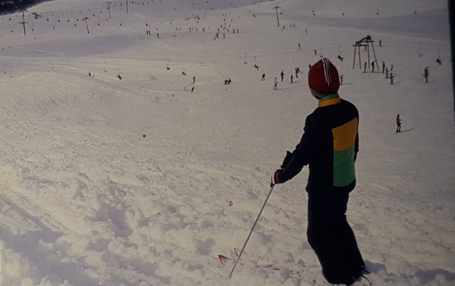 Blick talwärts auf das Liftgewusel ;-)
