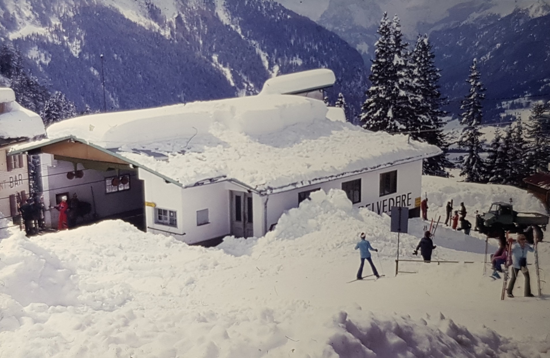 Das ist jedenfalls der Belvedere ESL wie auf Bild 3