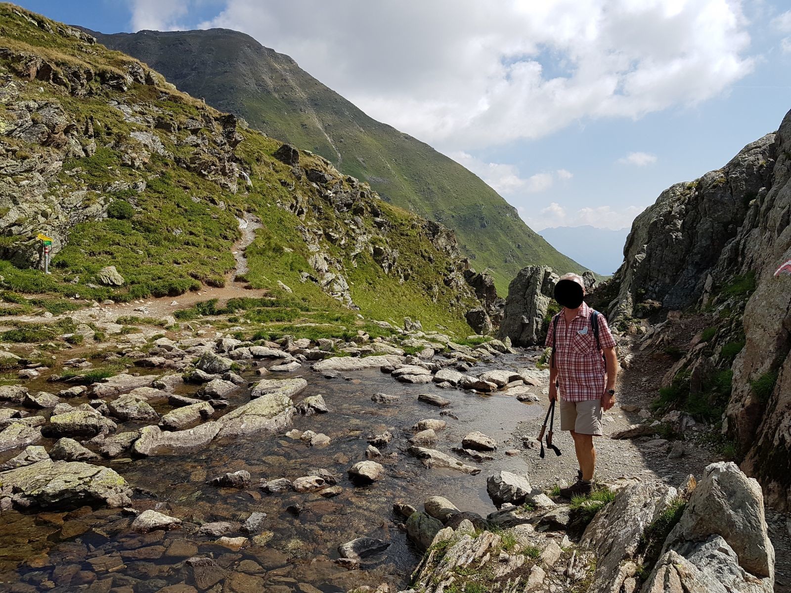 Auslauf des Sees ins Tal