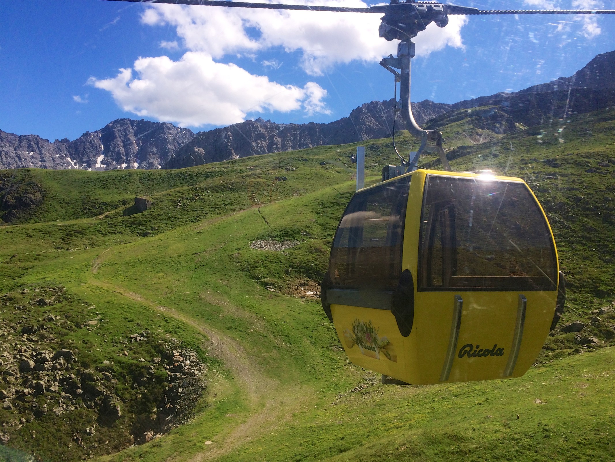 Hörnli Gondel mit Ricola Werbung