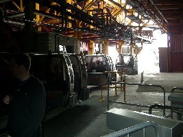 6EUB Gerschnialp-Trübsee Bergstation von innen...