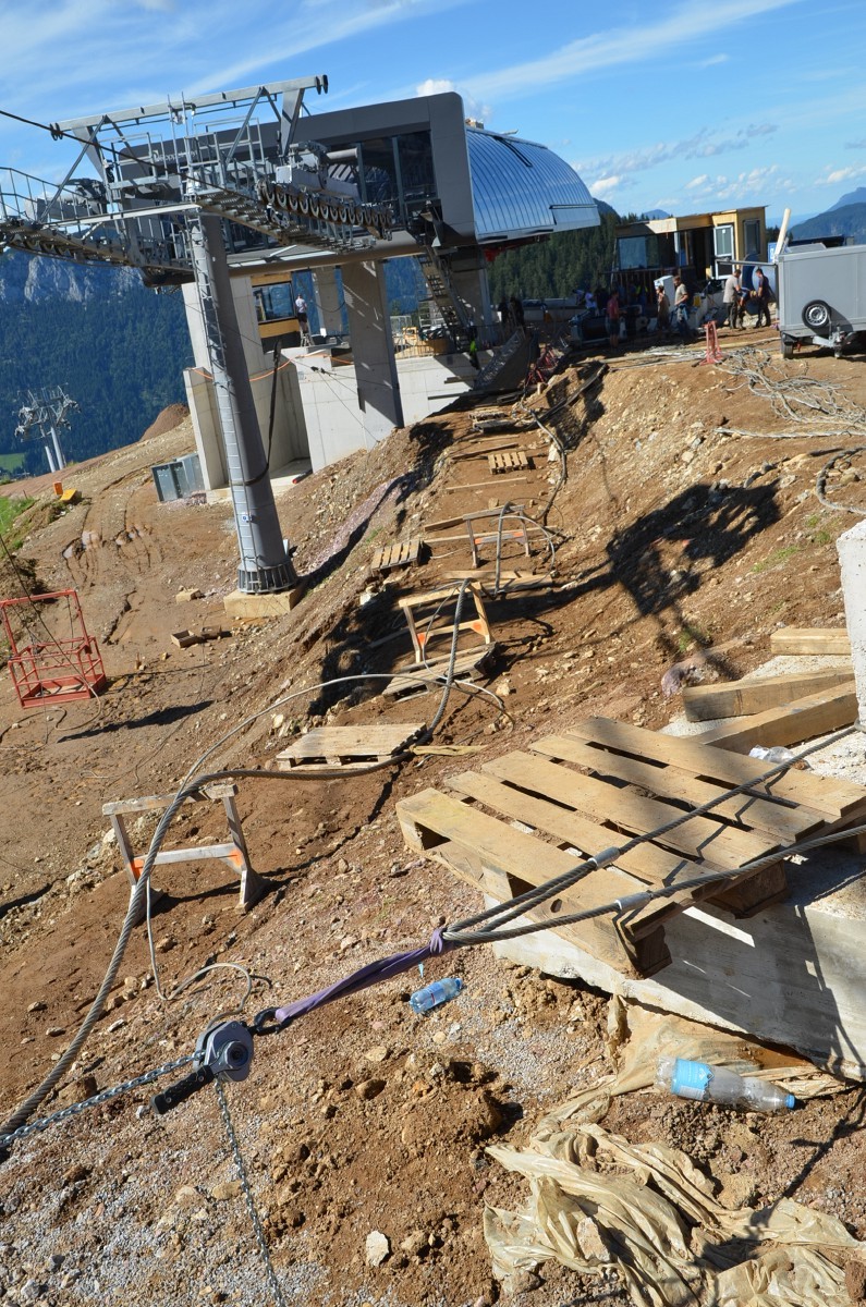 Wegen Platzmangels Spleiß teilweise in der Station