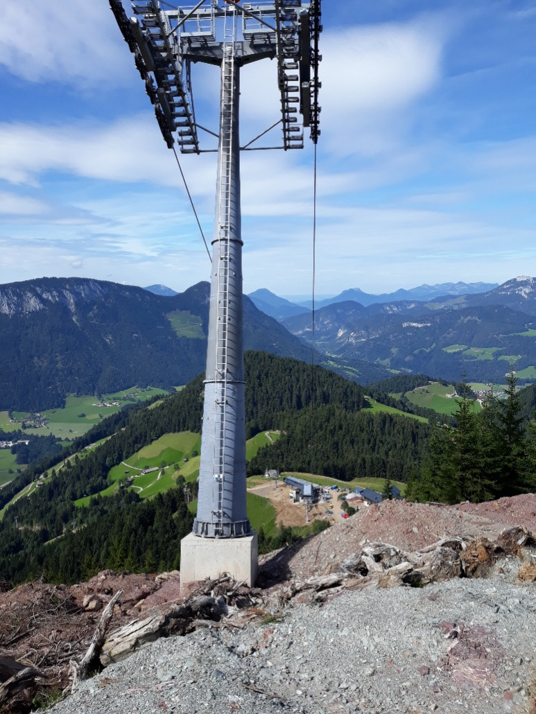 das große Spannfeld oberhalb der Mittelstation