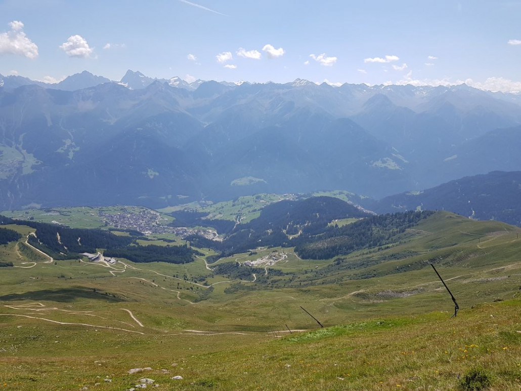Nun stehen wir direkt auf der Diretissima. Mann ist das steil!