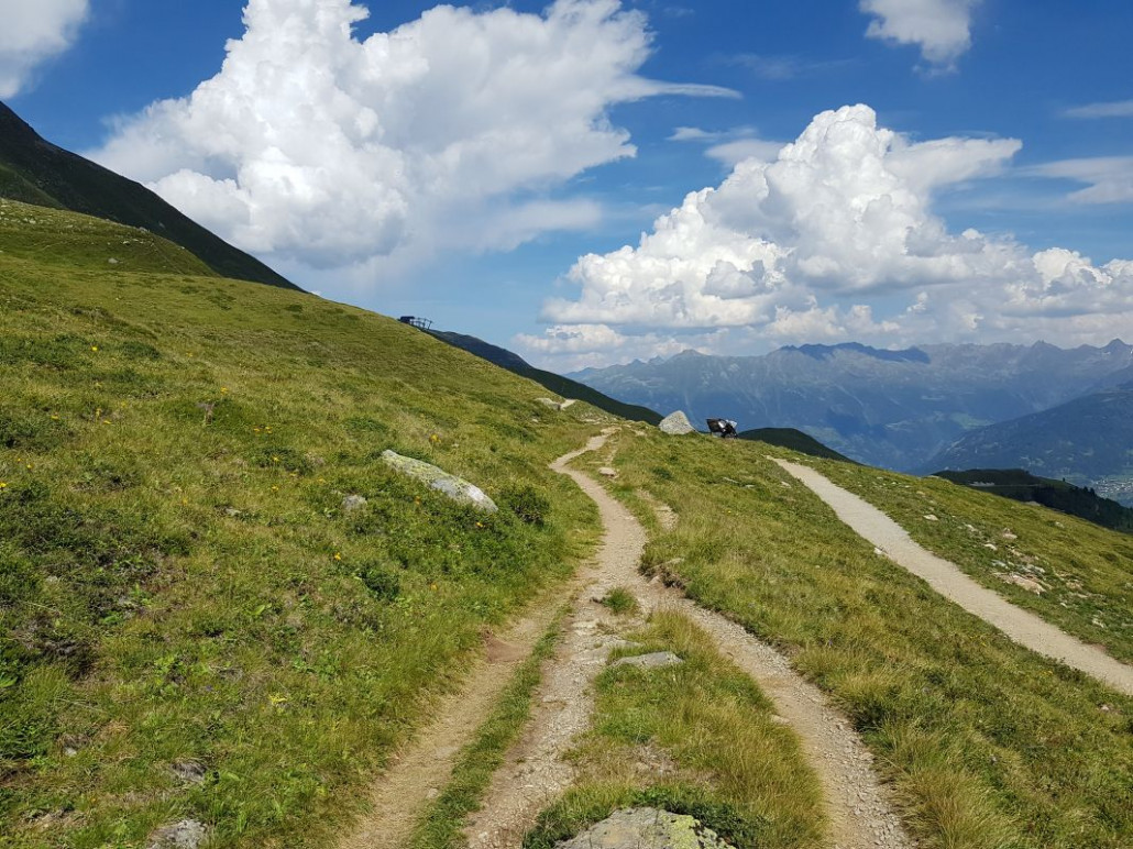 Da auf beiden Wegen nichts mehr los war, ging ich den alten Steig.
