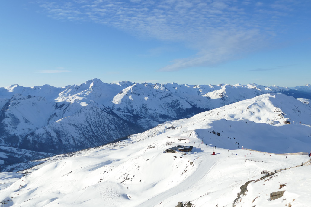 Beginn der "Jerusalem" dahinter die Bergstationen von "Cherferie" und "Olympic"