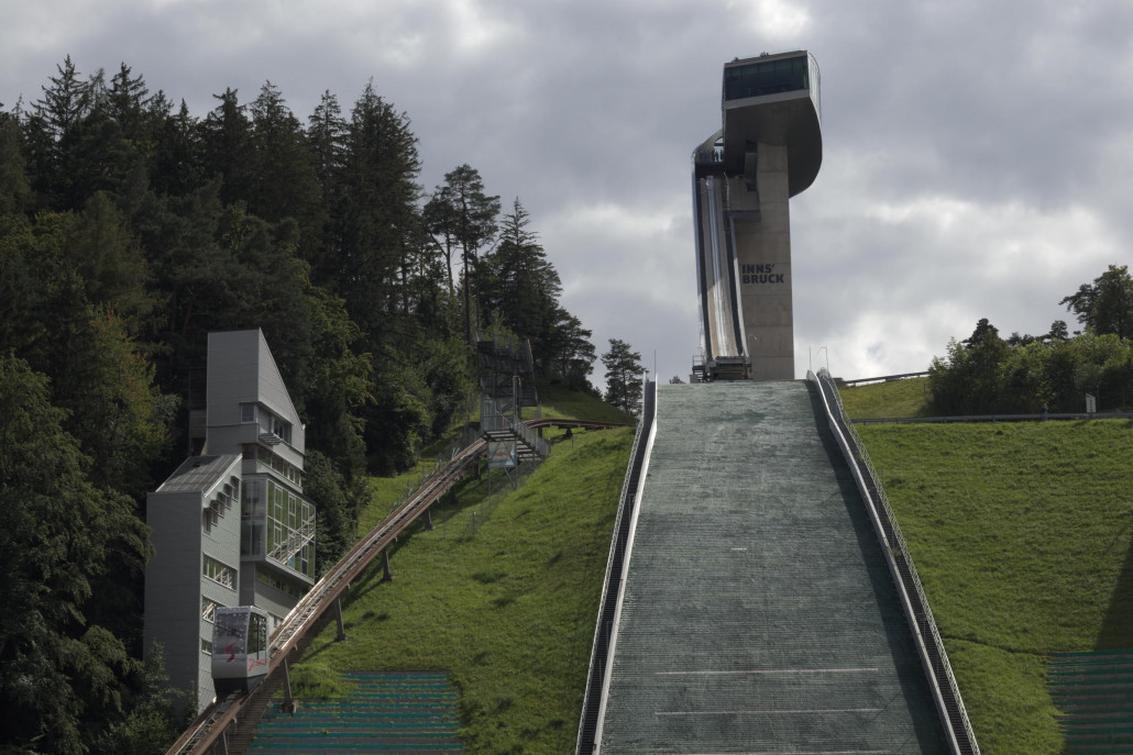 Schanze mit Schrägaufzug