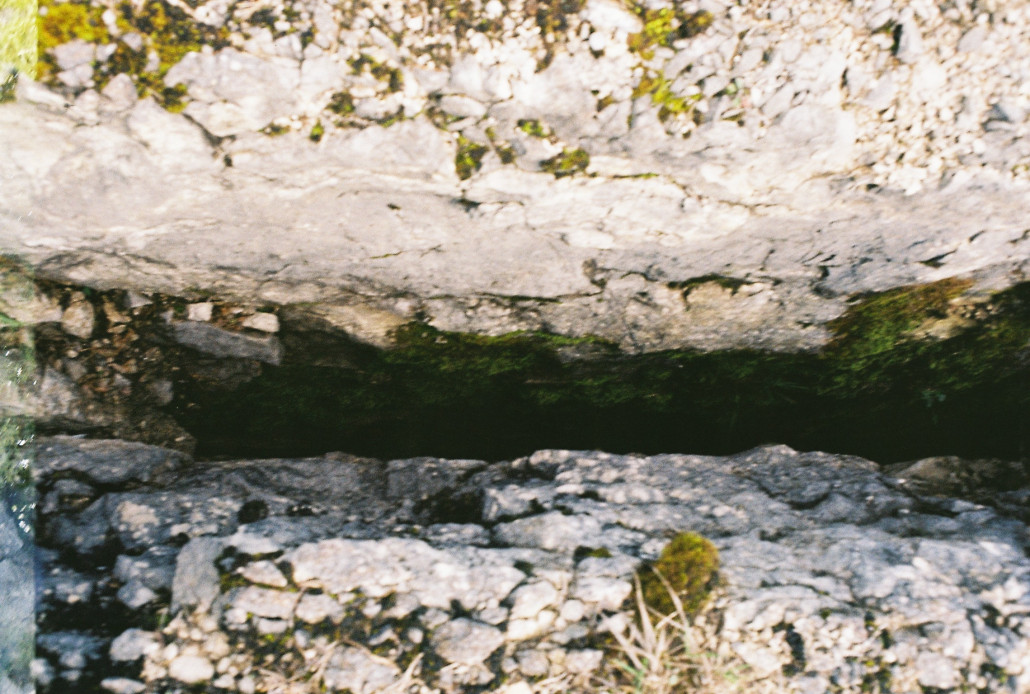 Versuch, die Tiefe des Risses dazustellen