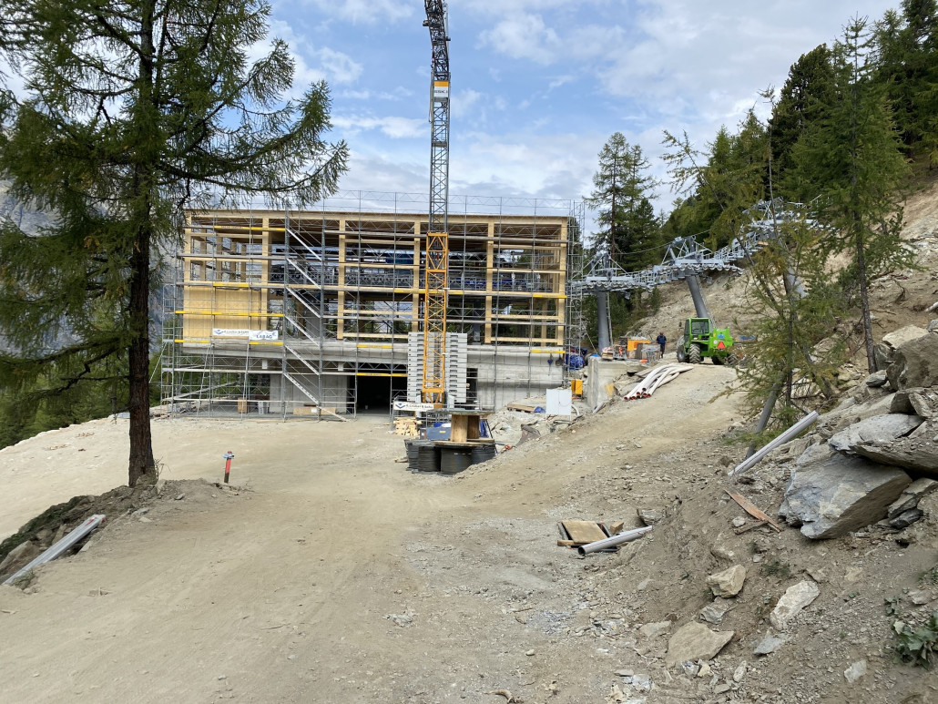 Talstation: nimmt Form an