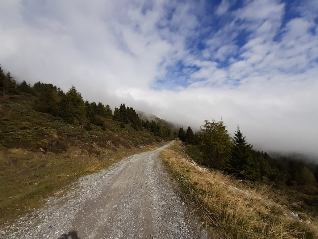 Zwischen der Alp Nova und dem Restaurant Lavoz