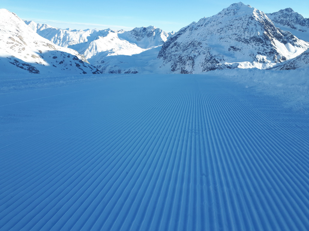 Nach der Mittelstation schon grundpräpariert und eine Spur schon glatt.