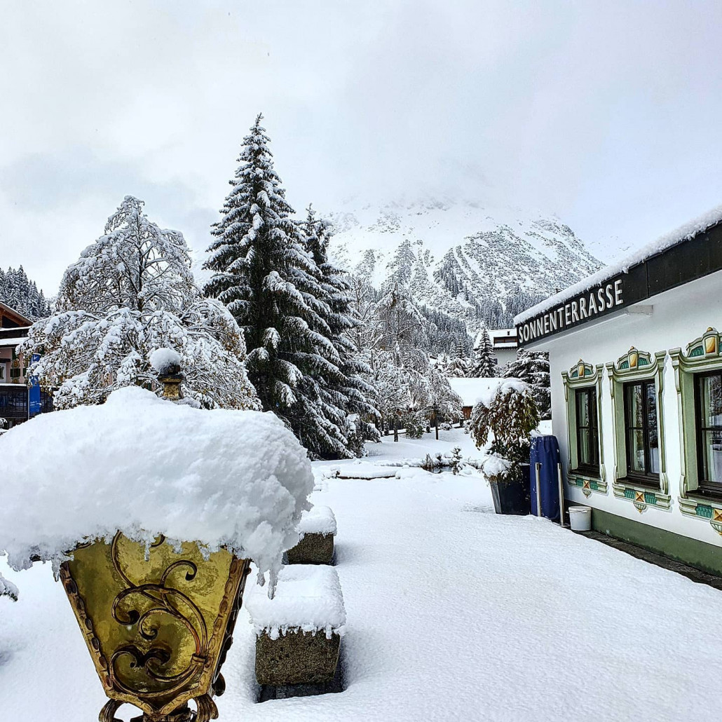 Neuschnee_Oktober_2020_LZTG_by_Markus_Hahn (1).jpg