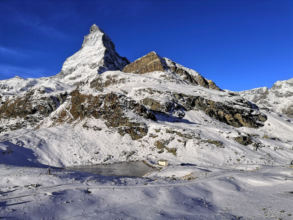 Schwarzsee und Matterhorn. Hier wäre die Schneelage noch zu knapp.