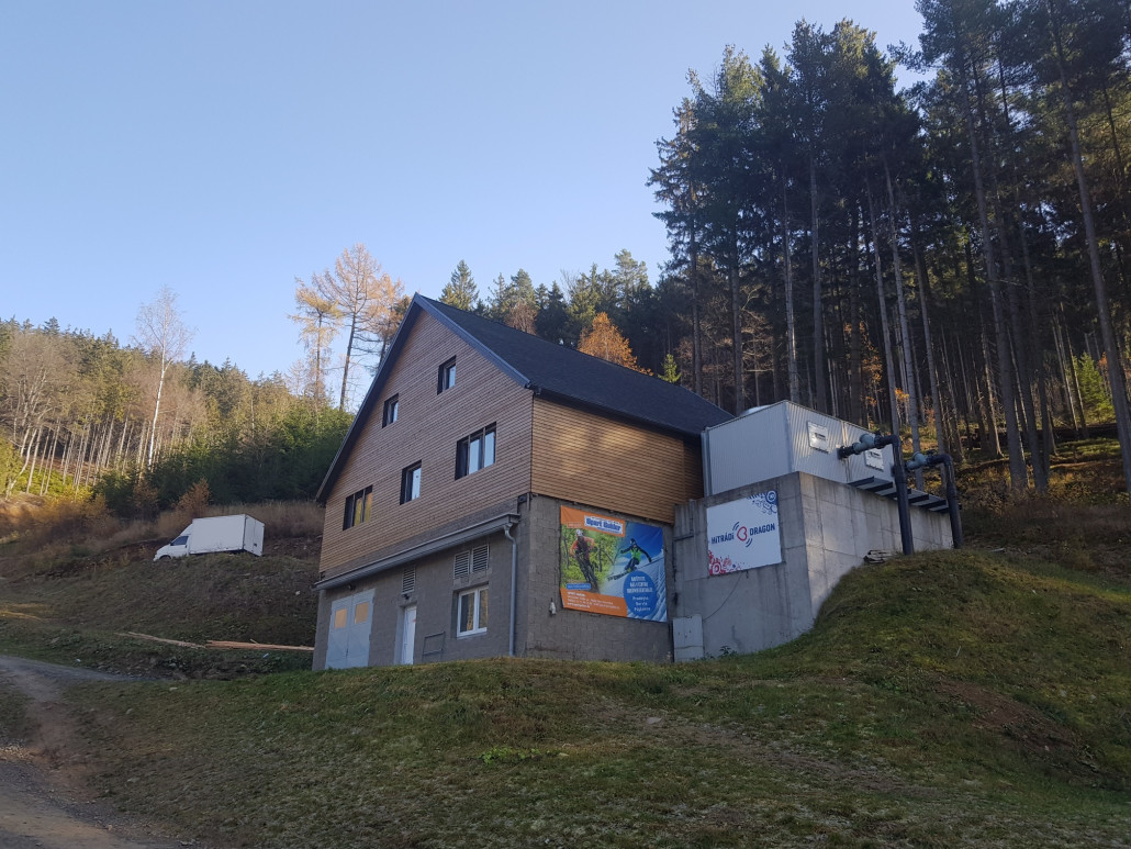 Funktionsgebäude bei der Talstation der KSB " Jachymovska "