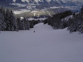 Piste 5 (Holzerabfahrt). Das ist meine Lieblingspiste auf der Reiteralm. Ich hoffe, dass hier nicht so schnell der 6Bubble gebaut wird, denn dann wird die Piste viel zu voll. So ist sie schön leer!
