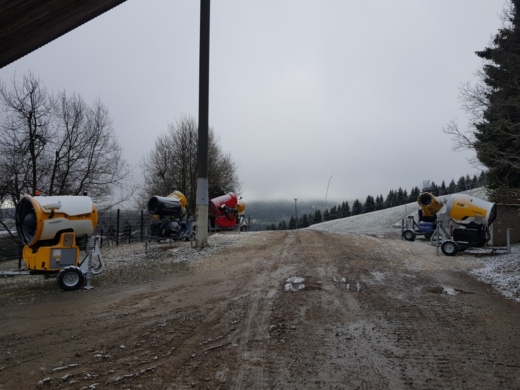 diverse Schneeerzeuger