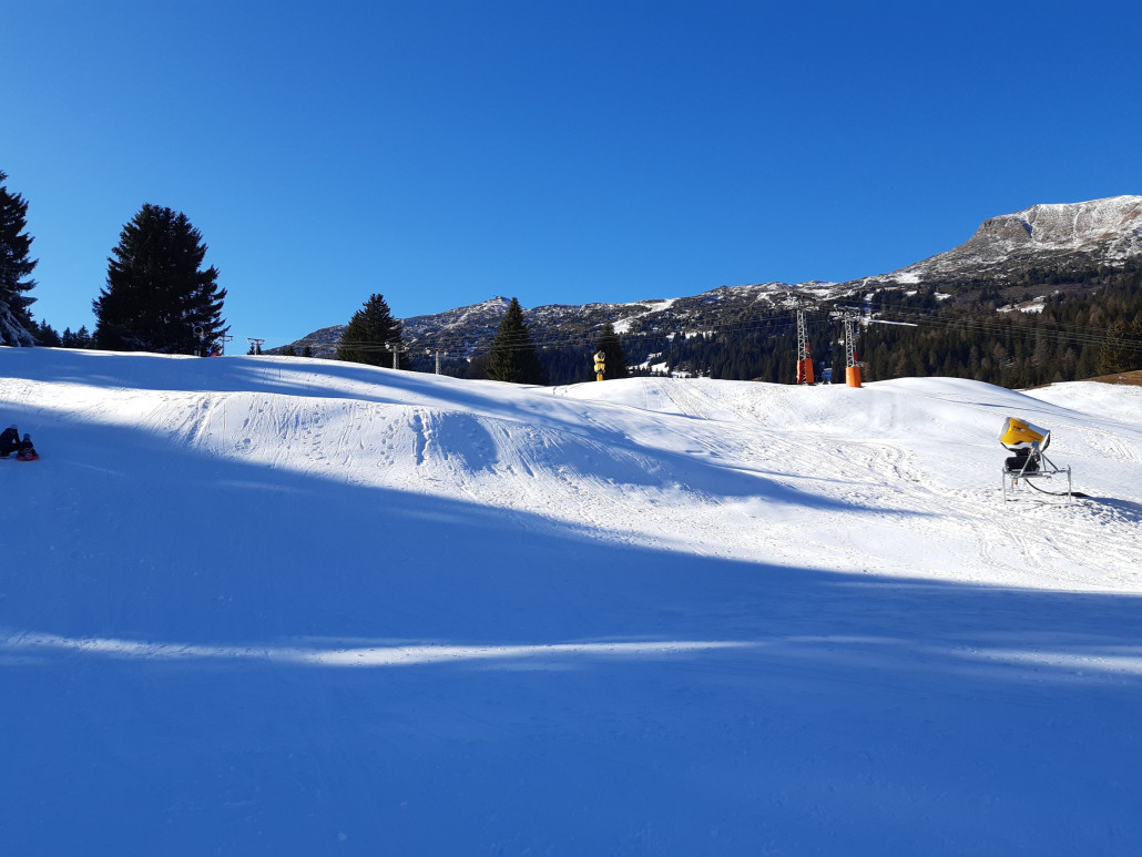 Schneifortschritt im Talstationsbereich der Übungslifte Fadail