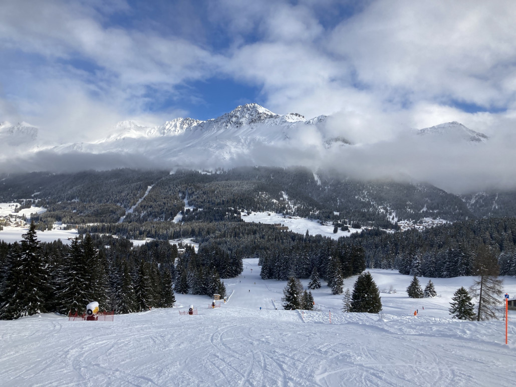42b. Zur Zeit breiter als sonst, da die „lustige“ Rennpiste am linken Rand noch nicht steht.