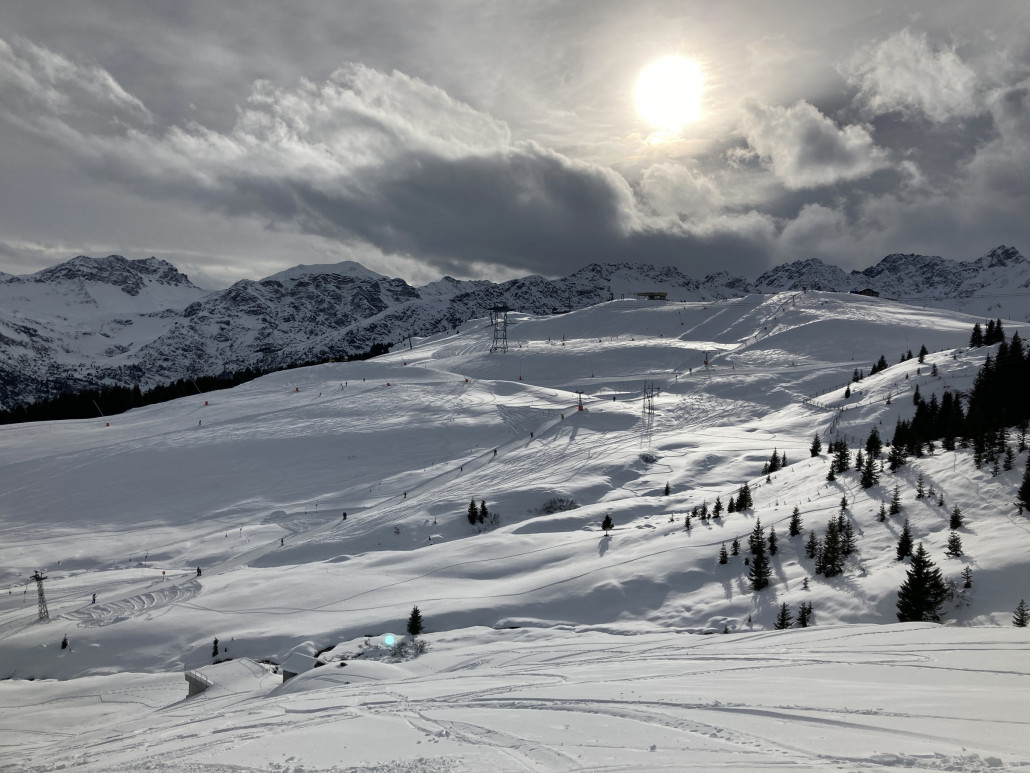 Blick auf das Gebiet Tschuggen (?) in Arosa