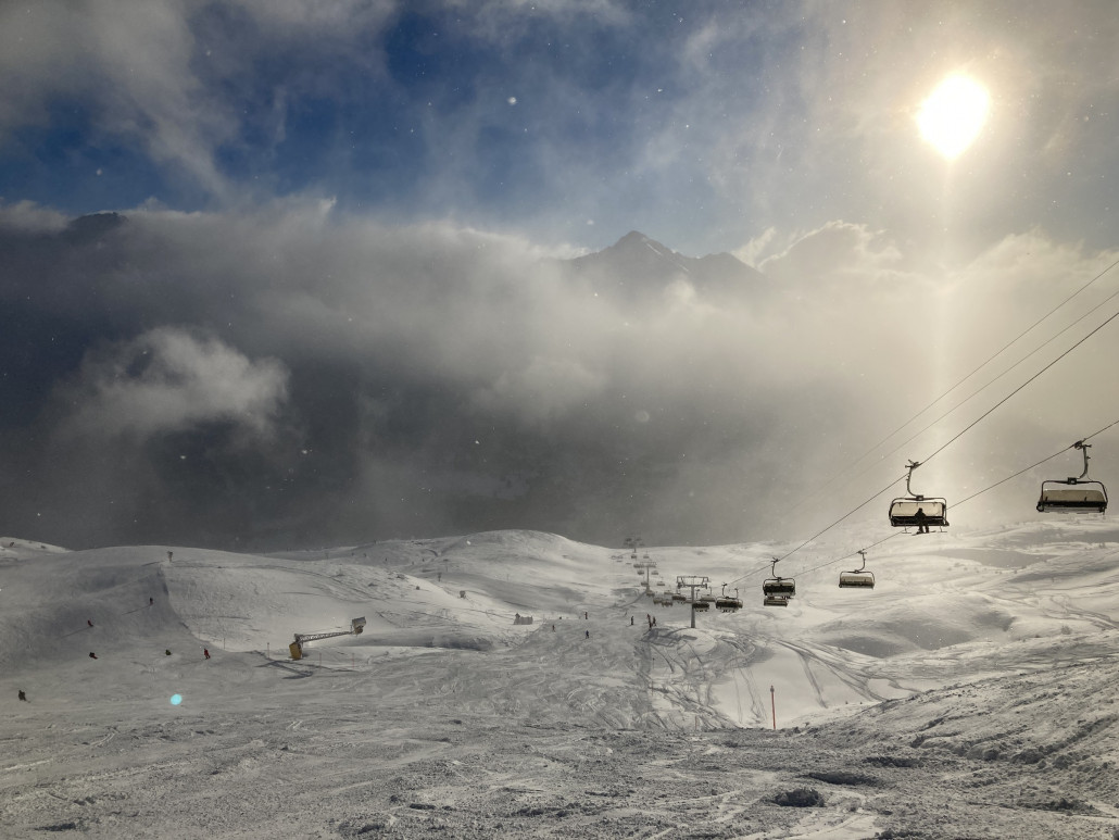 Neu ist am Lavoz die 61 offen sowie im obersten Hang die Variante rechts entlang des Lifts