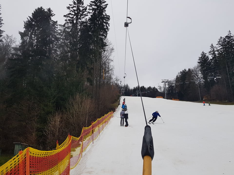 Schlepper-Strecke und Piste