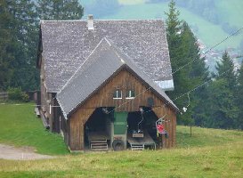 so ne richtige urige Liftstation; schade daß sowas nicht mehr gebaut wird