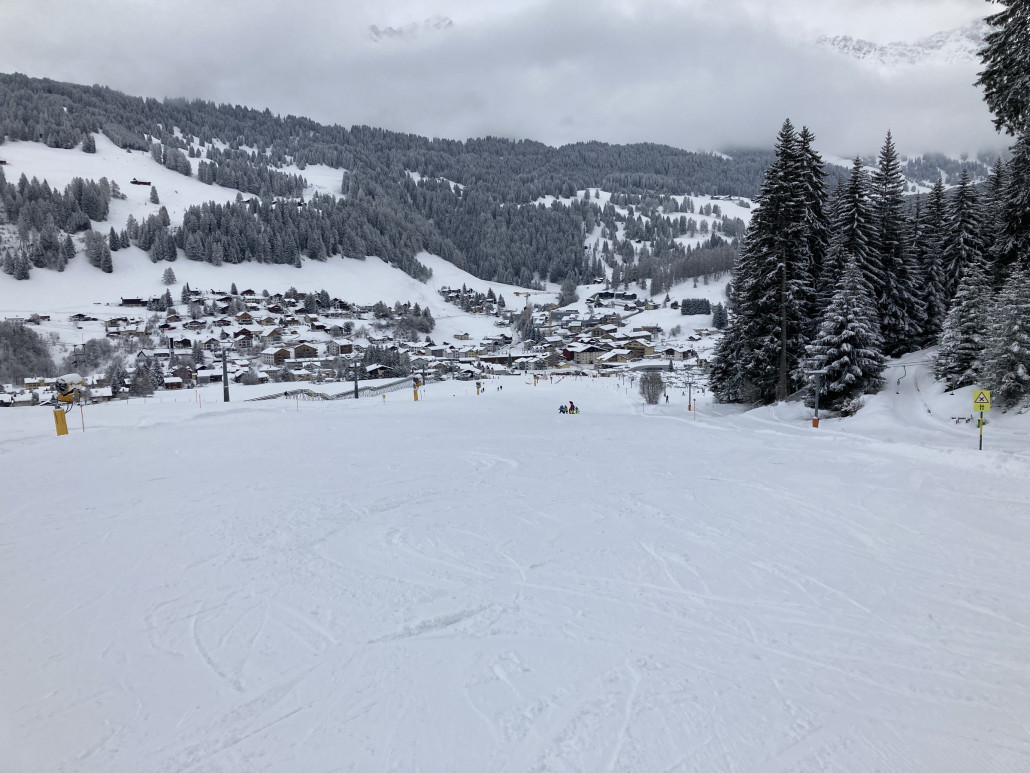 Reger Betrieb in den Skischulen hier. Aber natürlich kein Problem.