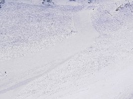 Piste de Lona (16a). Tolle schwarze Piste mit 1200m Höhenunterschied und etwa 8km Länge!