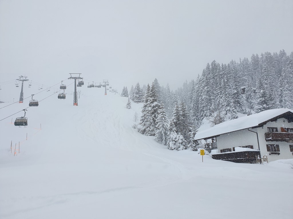 Schneebombe_Mitte_Jan21 (14).jpg