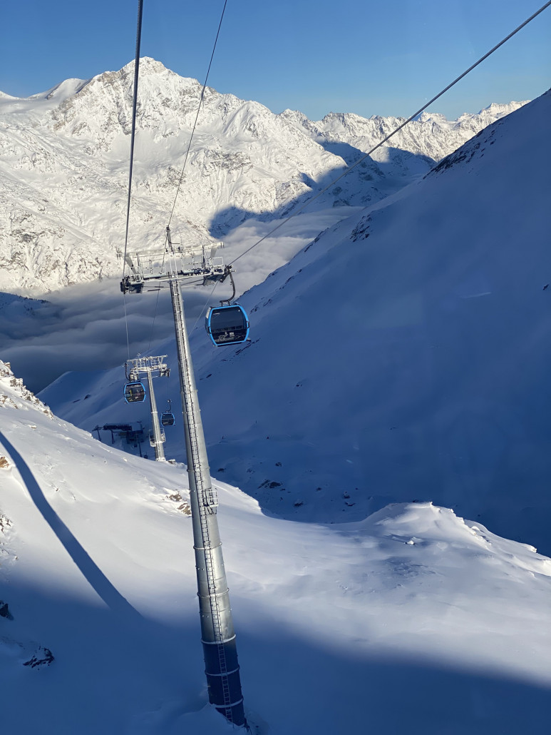 Nebeldecke über dem Mattertal