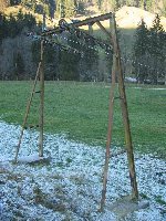 Seeweid Lift. Kommentar Siffert: &amp;quot;Nächsten Winter kommt der Seeweidlift wieder, es ist nämlich nicht alles kaputt.&amp;quot; Der Leser möge sich selbst ein Urteil bilden.