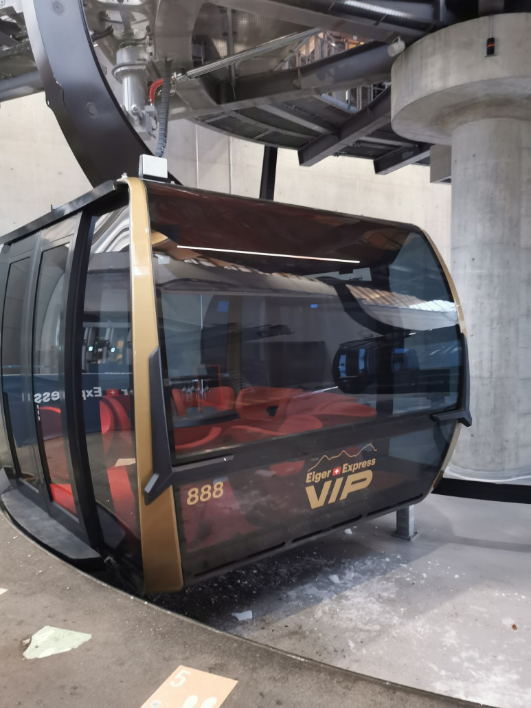 Erstes Mal hier und werde gleich mit der VIP-Gondel empfangen :D