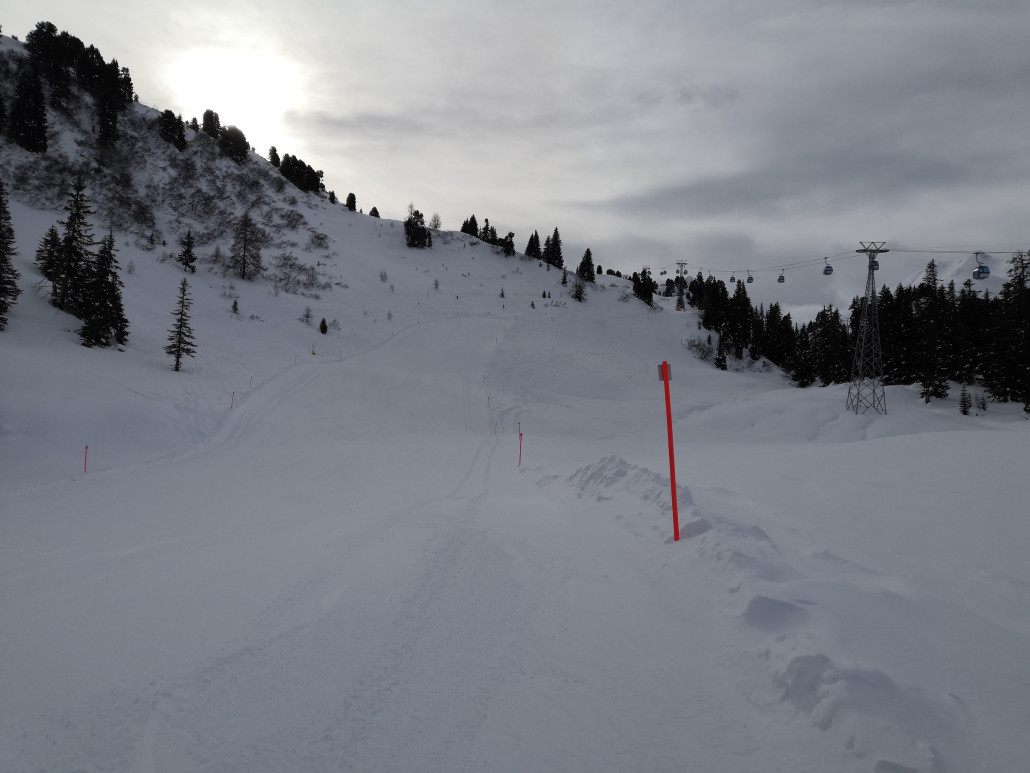 Die Schiferbahn war heute infolge Wind ausser Betrieb. Die 1. Sektion lief zwar bei meiner Vorbeifahrt, aber wohl ohne Fahrgäste.