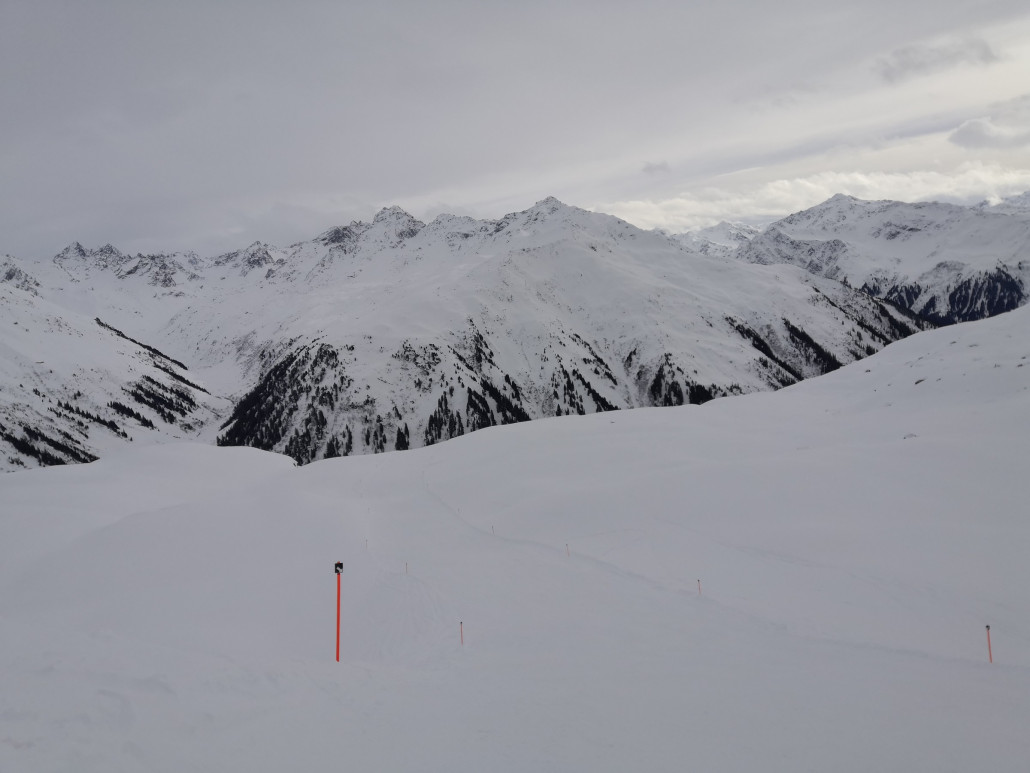 Die schwarze Variante der Hintenrumabfahrt. Bei der sehr lahmen SB Zügenhüttli reichte mir eine Fahrt.