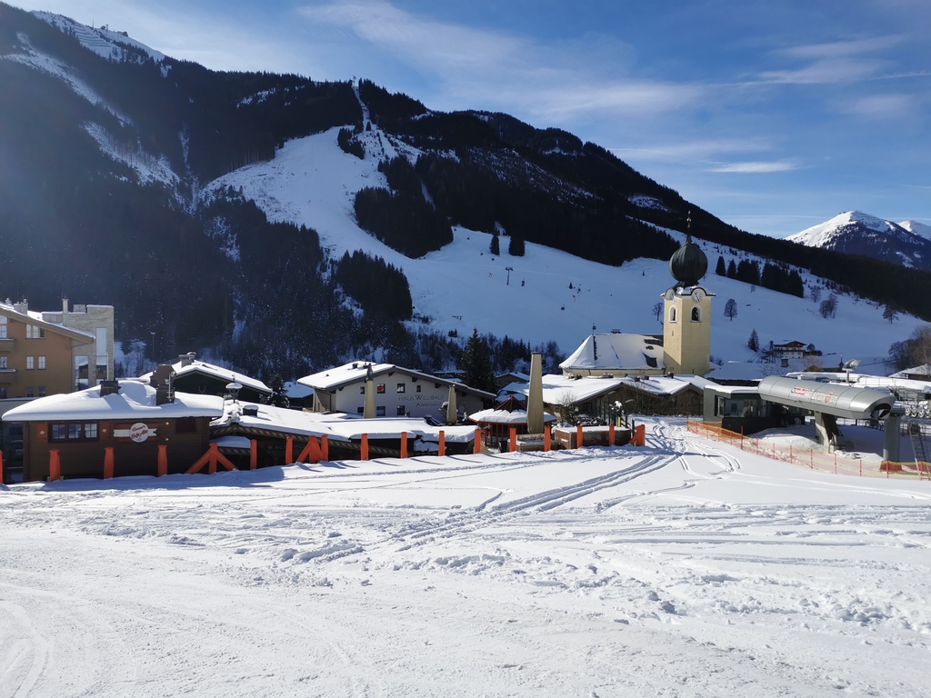 4. Blick in Richtung Schattberg.jpg