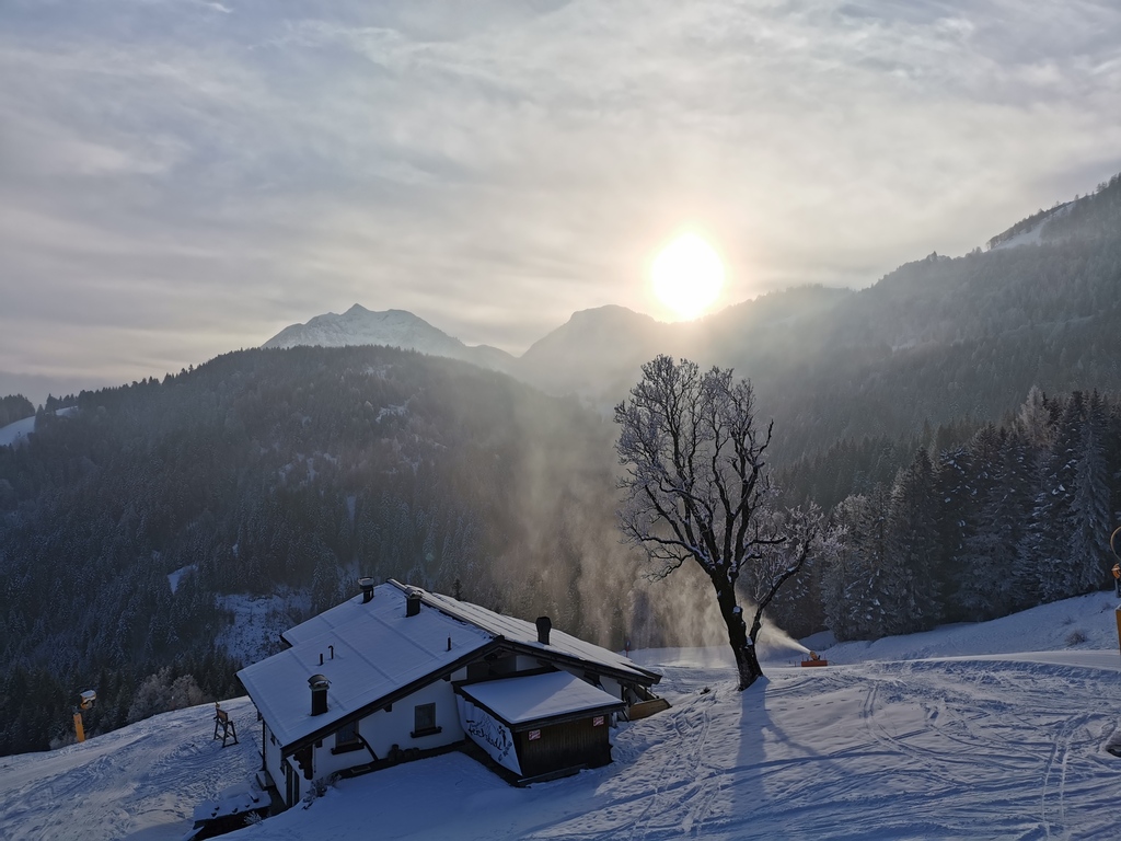 12. Streuböden beim Halt in der Mitte.jpg